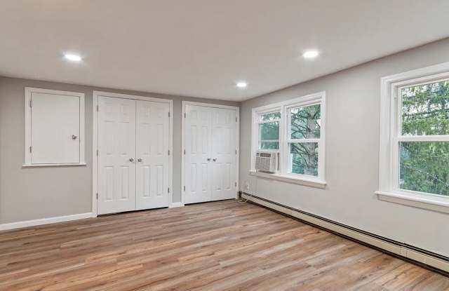 291-293 Nassau St Apt 5