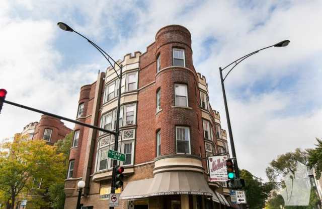 Photo of 330 West Dickens Ave.