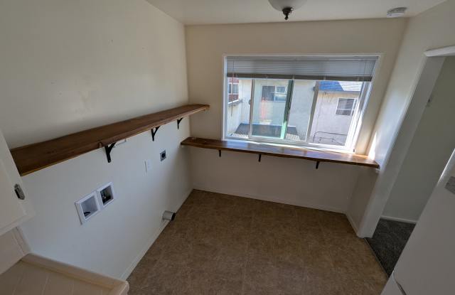 9700 Las Lomas Avenue