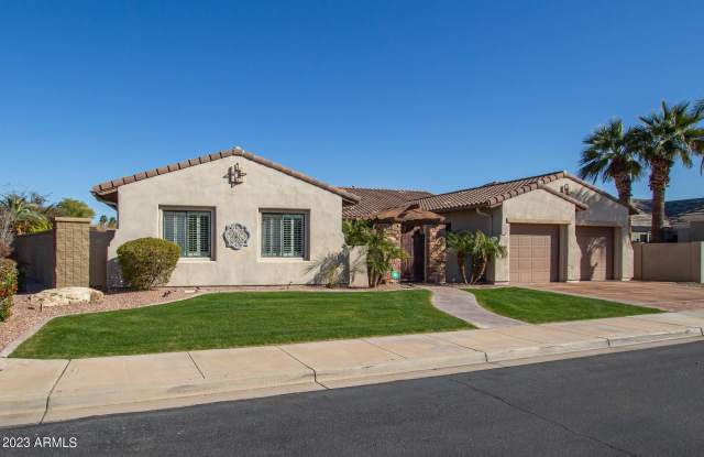 885 W PALO BREA Drive