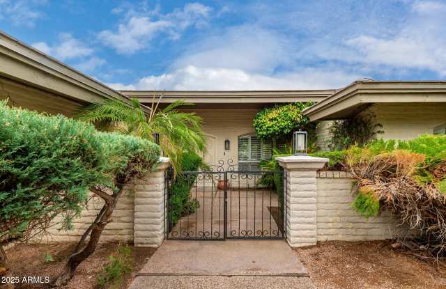 6516 E MAVERICK Road