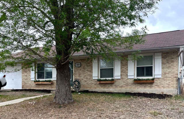 305 Jeanette Dr