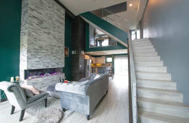 Photo of 969 Sigsbee St