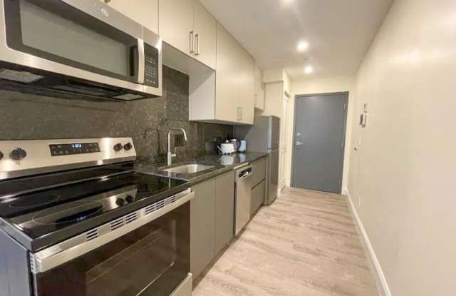 1041 Commonwealth Ave.