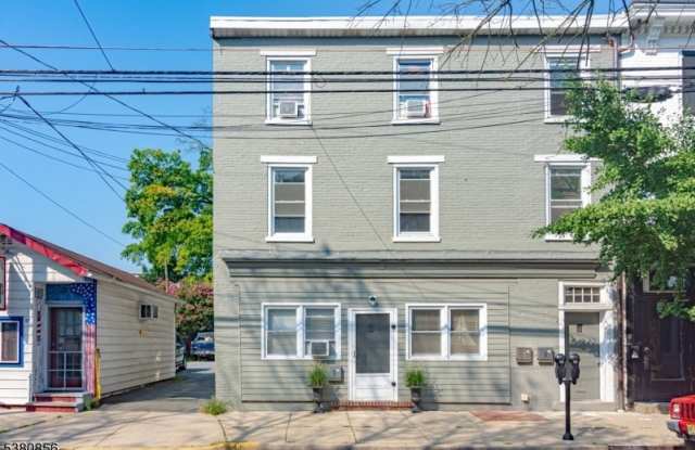 Photo of 59 North Main St Apt 3