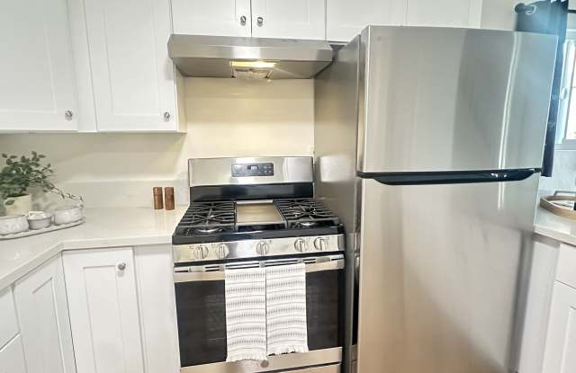 Photo of 8267 Roy St