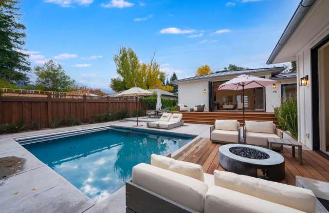 1309 Hillview Place