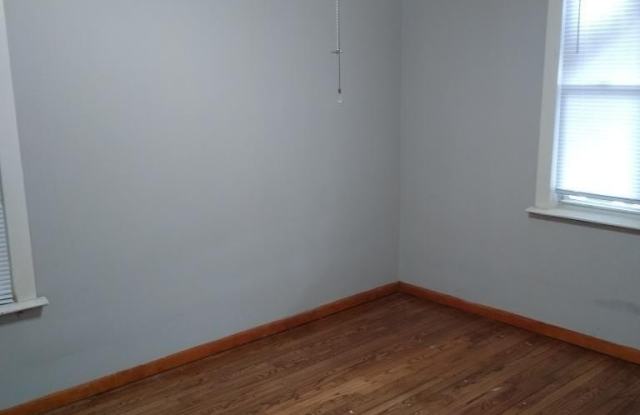 2327 S Kirkland Avenue