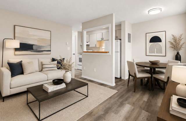 Royal Chateau Apartments
