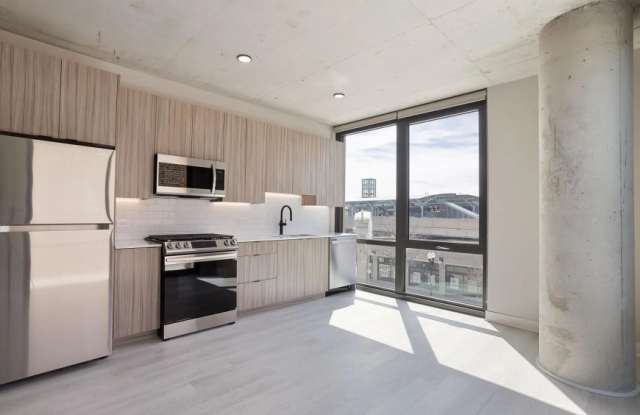 Photo of 4621 North Broadway St.