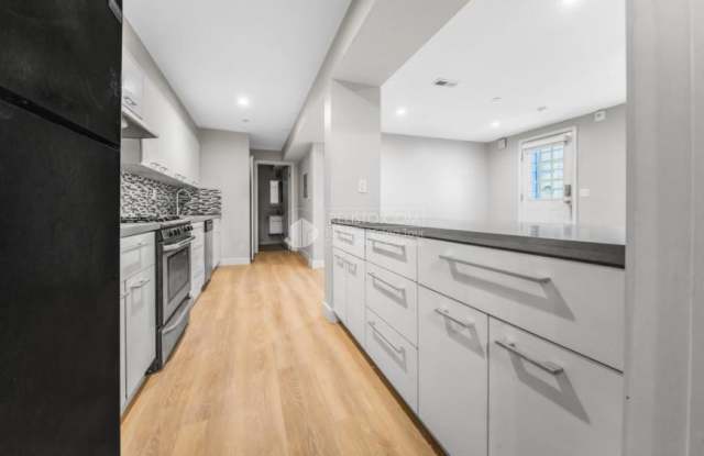 1110 South Van Ness