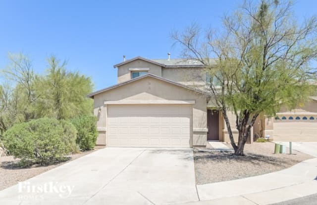 1018 West Seashell Court - 1018 West Seashell Court, Casas Adobes, AZ 85704