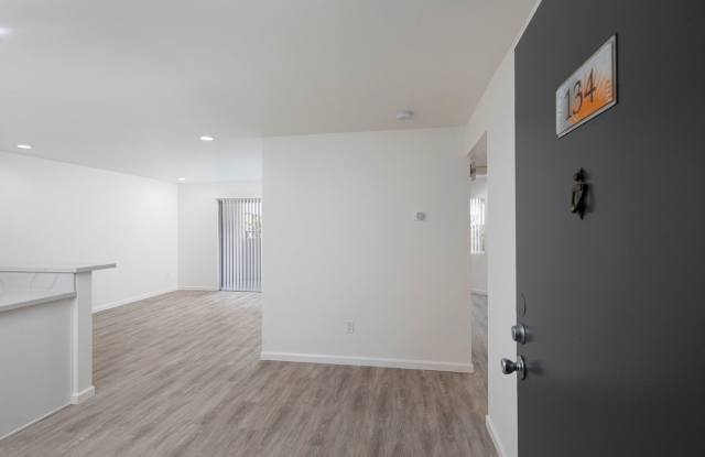Photo of Mission Pacific Apartments