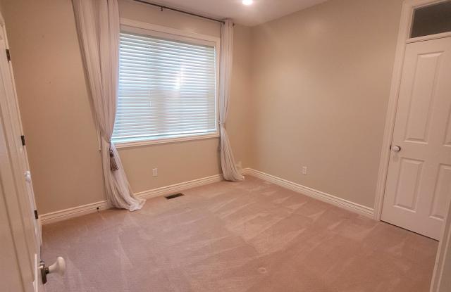 867 North Swiss Farm Court