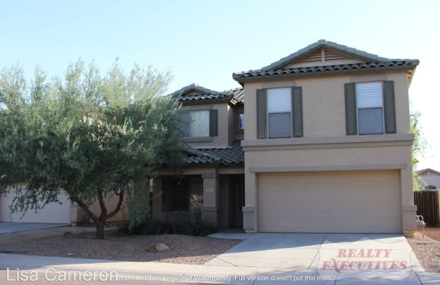 2511 W White Feather Ln - 2511 West White Feather Lane, Phoenix, AZ 85085