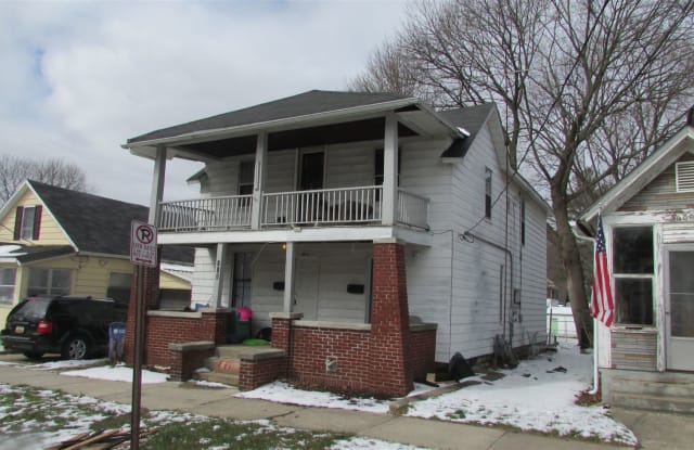 607 Lincoln Ave NW - 607 Lincoln Avenue Northwest, Grand Rapids, MI 49504