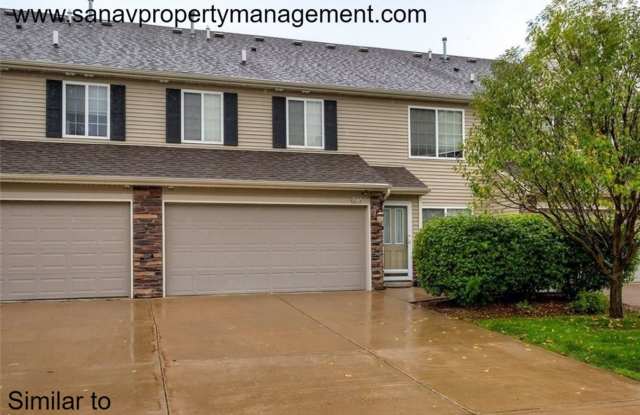 "Spacious 3 Bedroom, 2.5 Bath Townhome in West Des Moines with Waukee School District"