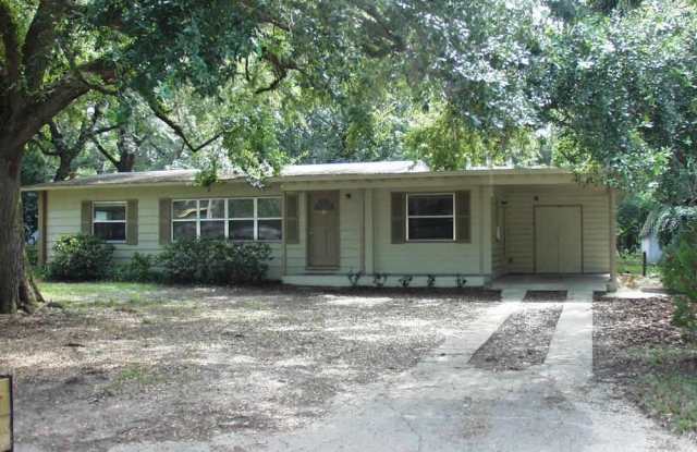 313 NW 36TH DRIVE