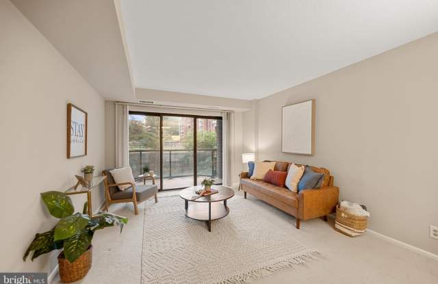 2100 LANGSTON Boulevard unit: 112