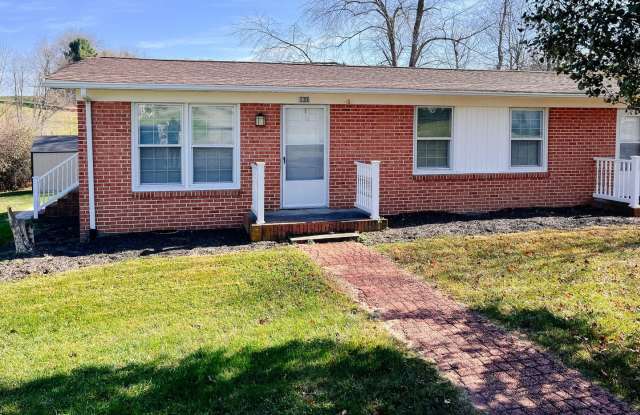 2 Bedroom 1 bath Duplex - 1663 Mount Tabor Road, Montgomery County, VA 24060