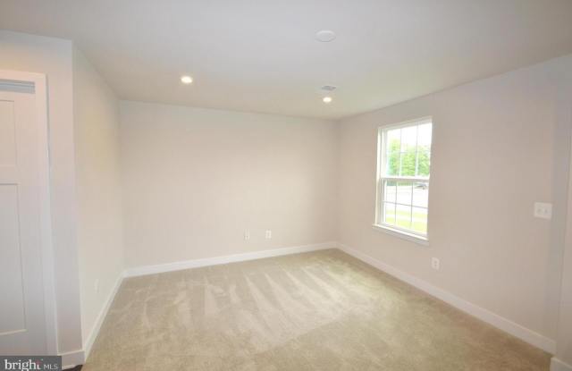 11448 WILLOW GREEN CIRCLE