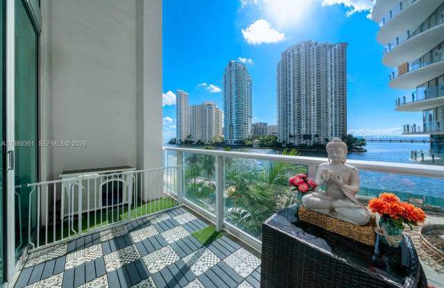 300 South Biscayne Boulevard