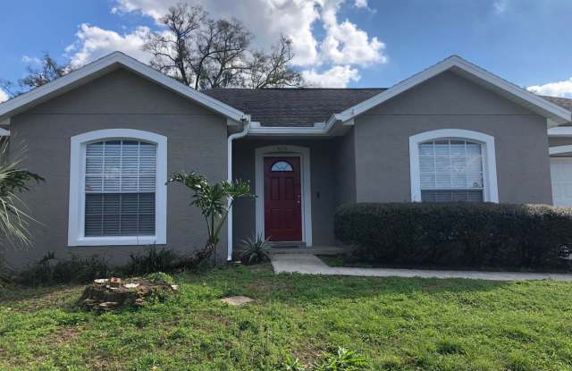 Hidden Gem in quiet Apopka neighborhood.