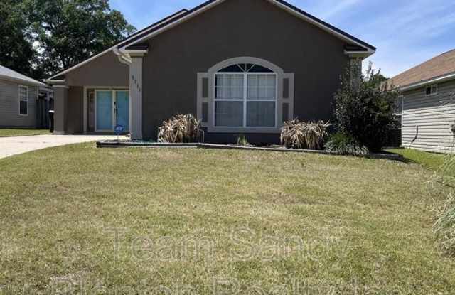 8211 Lode Star Avenue