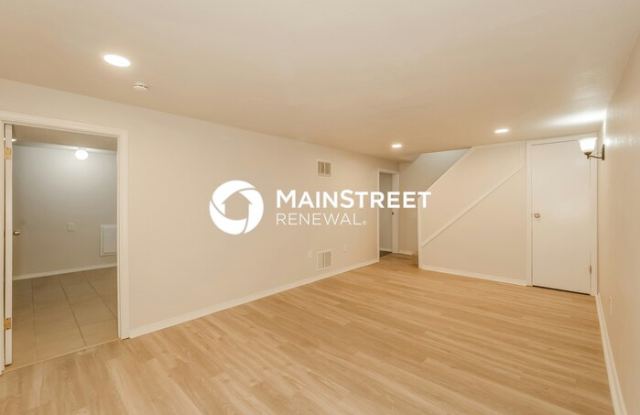 118 Southeast Crestwood Street