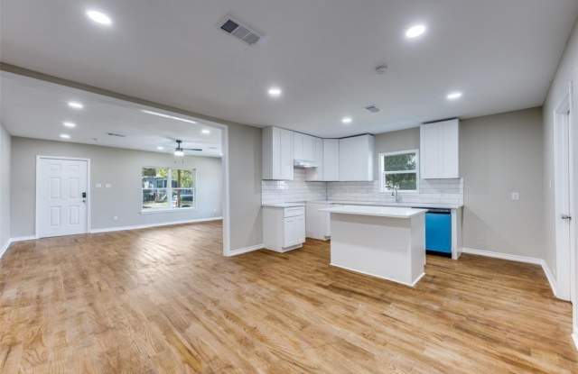 Photo of 609 W Owings Street