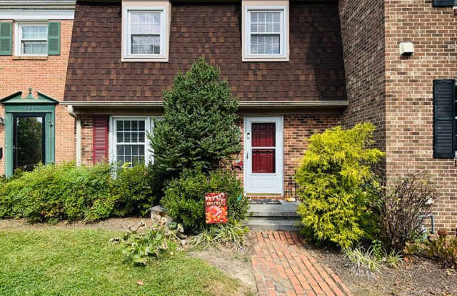 Photo of 3 Bedroom 3.5 Bathroom Townhouse