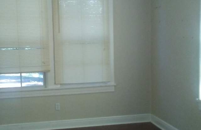 306 Perkins St