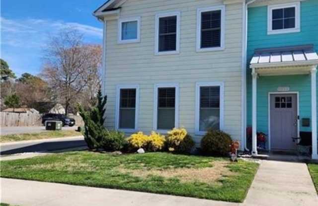 8226 Tidewater Drive