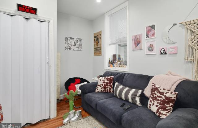 1808 N 18TH Street unit: 2