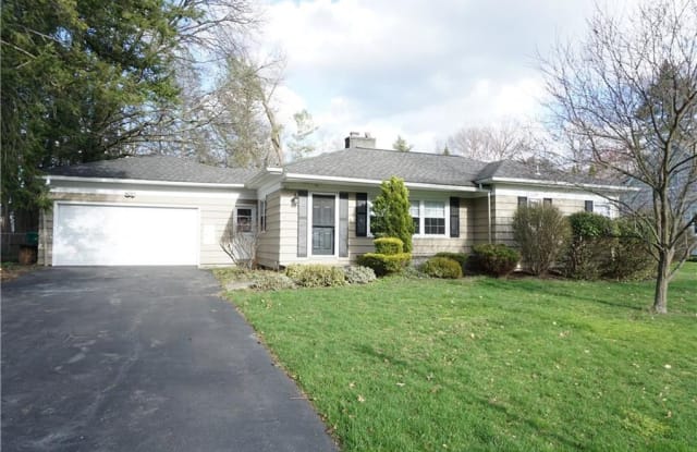 42 Stoneleigh Ct - 42 Stoneleigh Court, Monroe County, NY 14618