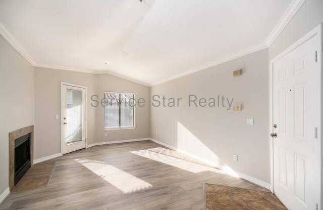 Photo of 2025 E Campbell Ave