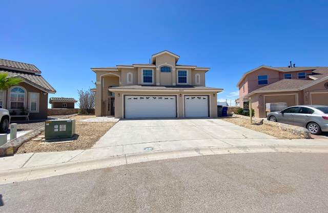 West El Paso LARGE 4bed/3.5bath 3 Car Garage Home-VIEWS!