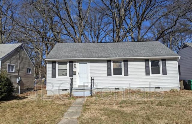 308 Wright Ave - 308 Wright Avenue, Colonial Heights, VA 23834