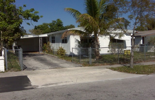 107 NE 3rd Avenue - 107 Northeast 3rd Avenue, Hallandale Beach, FL 33009