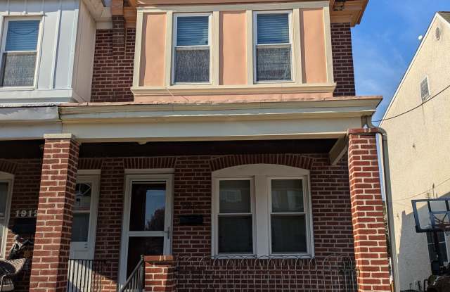 1914 Maple Street - 1