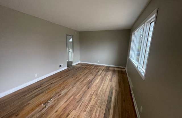 3510 S 87th Ave, Omaha, NE 68124