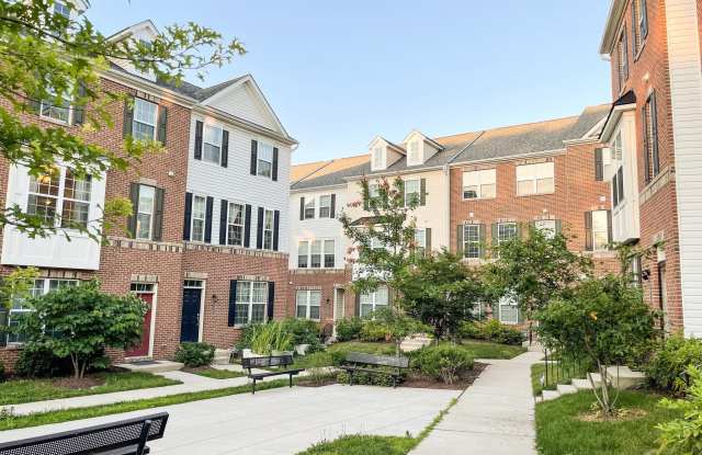 3541 WOODLAKE Drive unit: 13