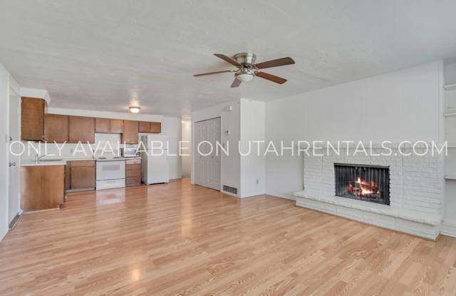 Photo of 595 W 1850 N