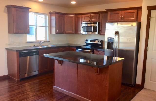 4 bedroom, 3 bath Town home