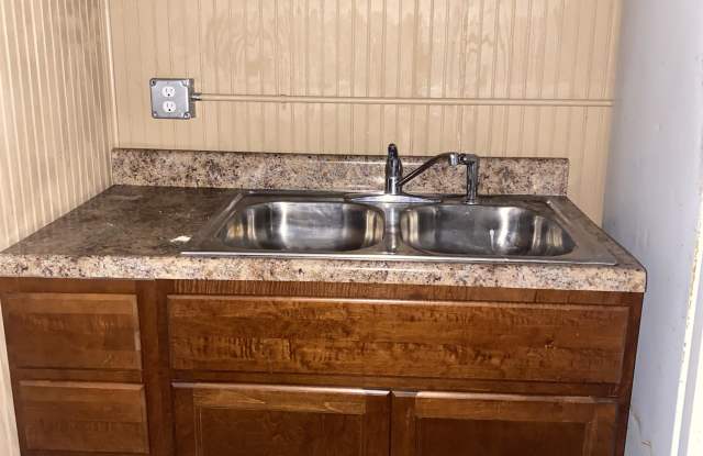 1112 East 18th Street