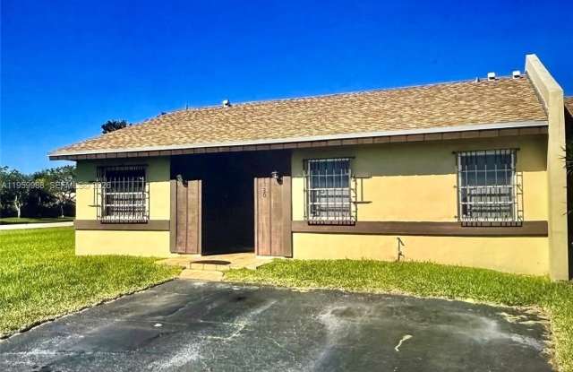 12320 SW 111th S Canal St Rd