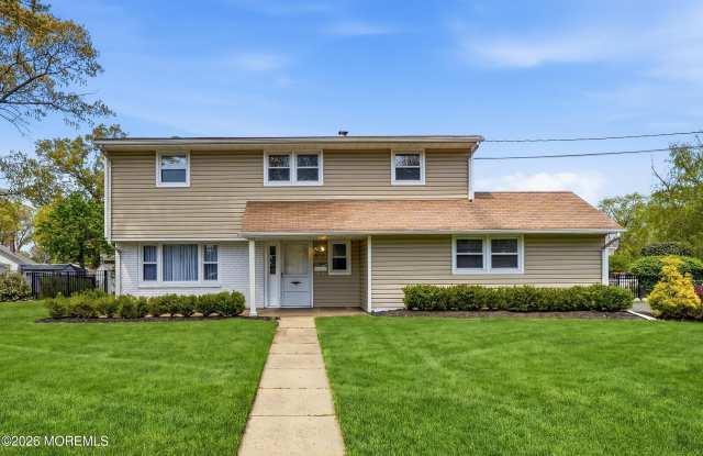 4 Cheryl Drive