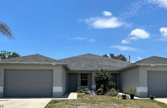 4346 SW 7th Place
