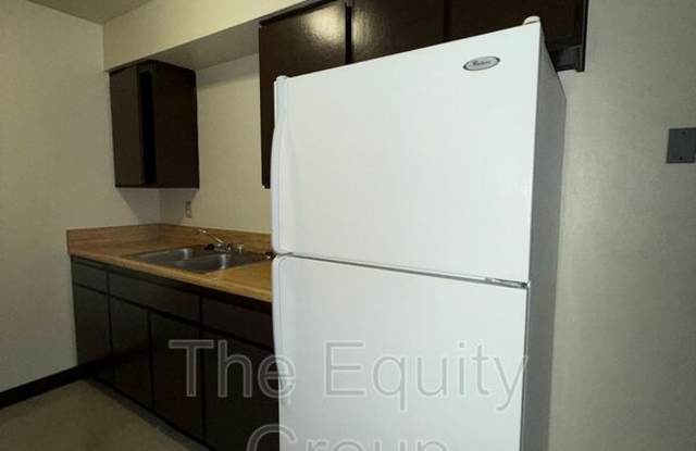 1414 West Elowin Ave