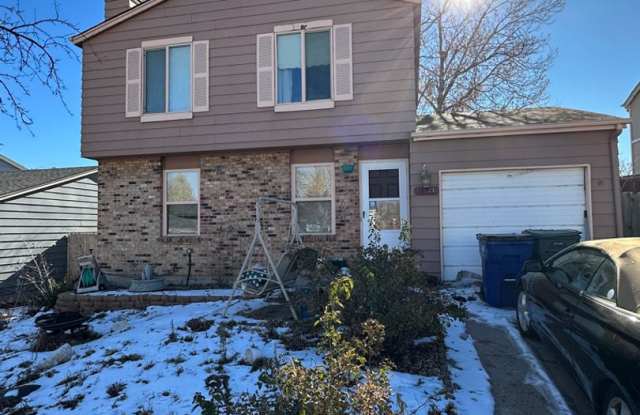 Spacious 4 bedroom, 2 bath house and basement with huge fenced backyard